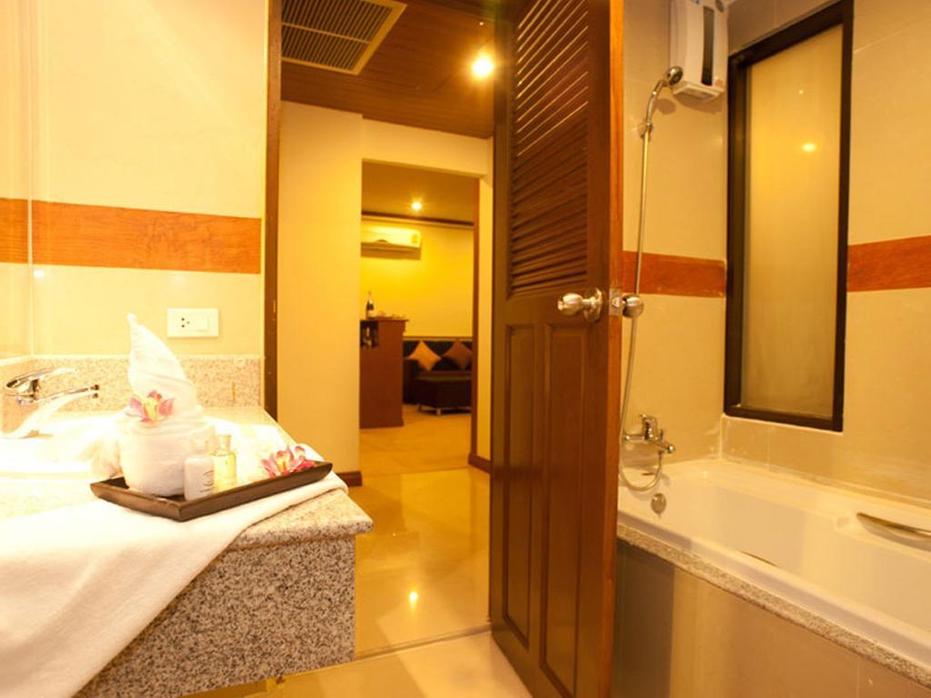 Hansa Venetian Hotel Hat Yai Quarto foto